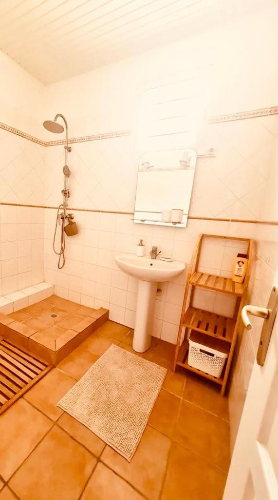Villa Avec Vue T2 A T5 Duo De La Baie 르 로베르 외부 사진