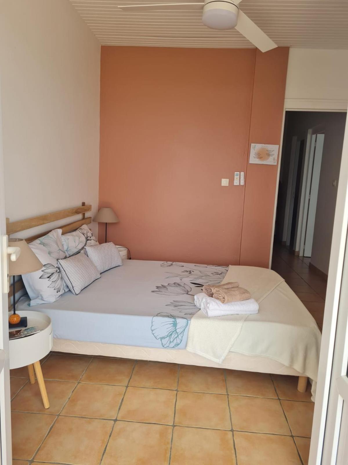 Villa Avec Vue T2 A T5 Duo De La Baie 르 로베르 외부 사진